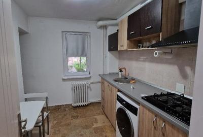 Apartament cu 3 camere semidecomandat în 1 Mai - 5