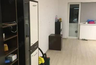 Inchiriez garsoniera duplex cu suprafa?a de42mp cu terasa si parcare privata