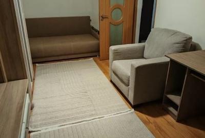 Apartament cu 1 camere decomandat, mobilat în Tractorul - 5