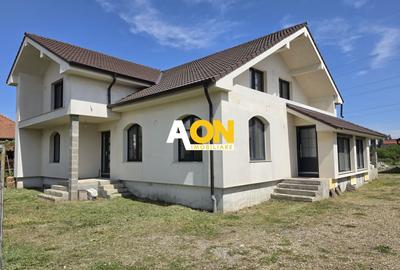Casă individuală cu 6 camere cu Canalizare în Bărăbanț - 3