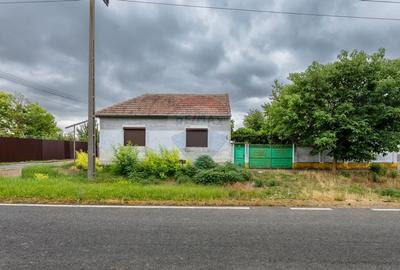 Casa cu 3 camere de vanzare, renovata la gri, teren 3300m Variasu Mare - 1