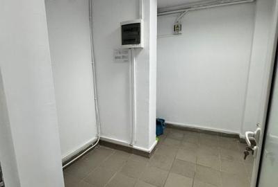 Spațiu comercial, de 91 mp, în Central - 1