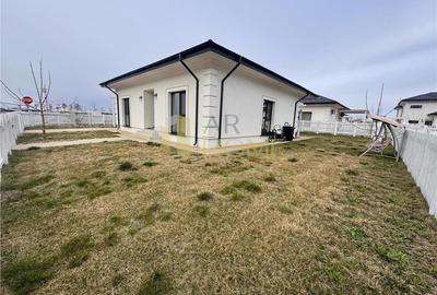 Casă cu 7 camere cu Teren 562 Mp în Păulești - 8