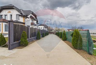 Casă cu 5 camere cu Teren 457 Mp în Vărăști - 2