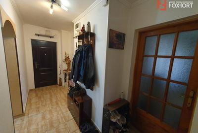 Apartament cu 2 camere decomandat, mobilat în Sinaia - 23