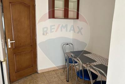 Apartament cu 3 camere decomandate de inchiriat pe Calea Floresti - 7