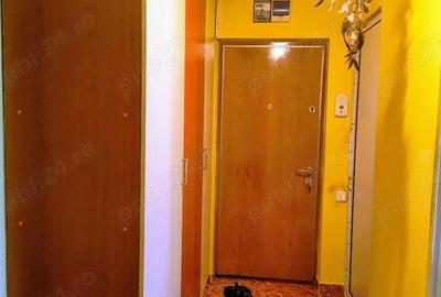 Apartament cu 3 camere decomandat în Berceni - 6