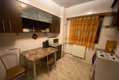 Inchiriez ap. 3 camere, Bdul Iuliu Maniu, la 50 m metrou - 3