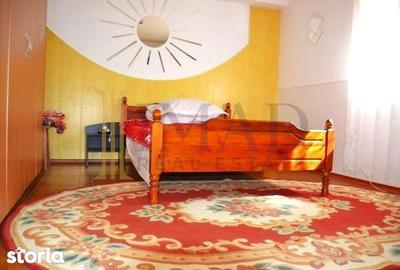 Casă cu 7 camere cu Teren 1020 Mp în Central - 10