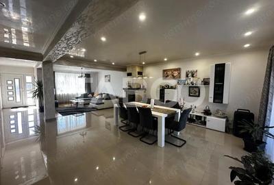 Casă cu 6 camere cu Teren 1000 Mp în Central - 7