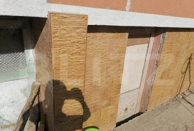 Casa renovata complet, 94 mp utili + curte 39 mp cu p - 1