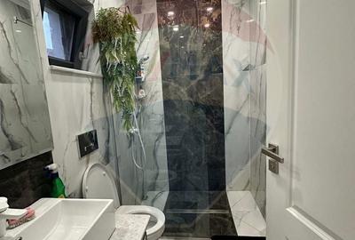 Casă cu 6 camere cu Teren 560 Mp în Malu Mare - 5