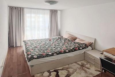 Zona Comerciala Aproape - 1