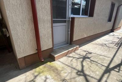 Casă individuală cu 4 camere cu Canalizare în Brătianu - 2