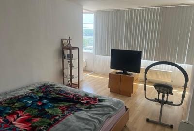 Apartament cu 4 camere decomandat în Port - 7