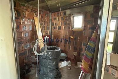 Casă cu 4 camere cu Teren 800 Mp în Lazuri - 1