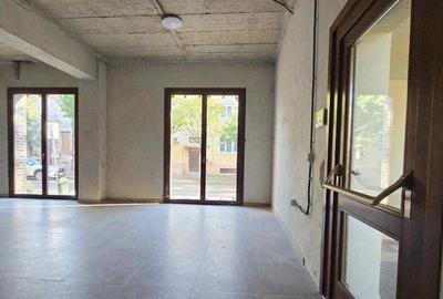 Spa?iu comercial de inchiriat, str. Cuza Voda - 10