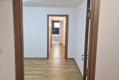 Apartament cu 3 camere decomandat în George Enescu - 2