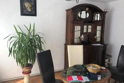 Apartament cu 4 camere decomandat în Central - 8