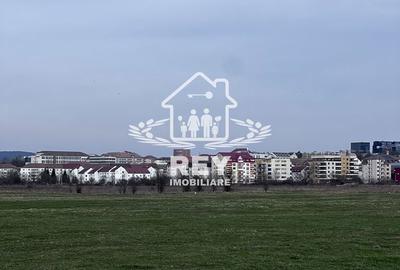 Teren de 7700 mp, în Central - 5
