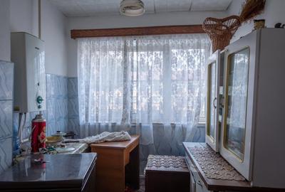 Apartament cu 2 camere decomandat în Moinești - 11