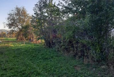 Teren Intravilan, central, perfect plat, 1212 m2, 38 euro m2 - 2