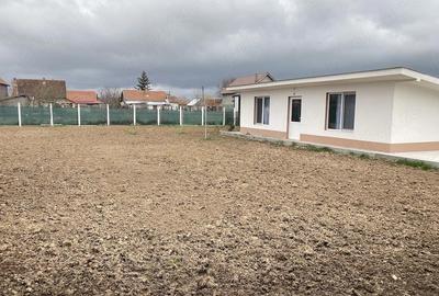 Casă cu Teren 1000 Mp în Sălard - 6