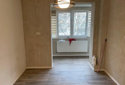 Apartament cu 3 camere decomandat în Titan - 6