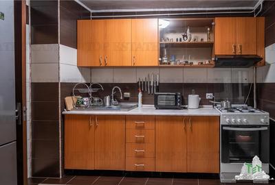 Apartament cu 3 camere decomandat, mobilat în Titan - 2