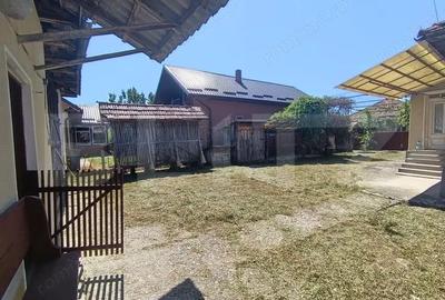 Casa cu 3 camere ?i o bucatarie de vara ?i 1300 mp teren ?i anexe - 12