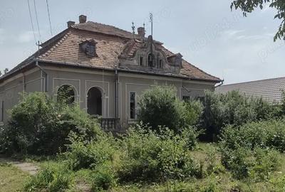 Casă cu 4 camere în Santău - 2