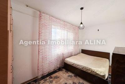 Ap. 3 camere in Deva, zona Gojdu, Aleea Pacii, 70 mp, semidecomandat, etaj 4. - 5