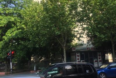 Titan, Trapezului - 8