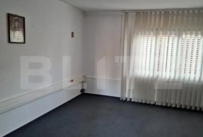 Casă cu 6 camere cu Teren 900 Mp în Girocului - 7