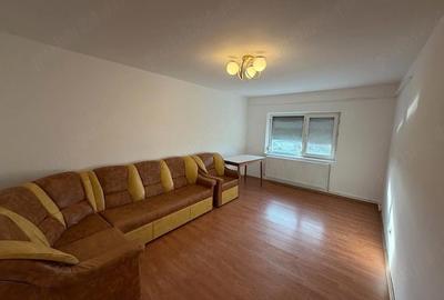 Apartament cu 3 camere decomandat în Galați - 3