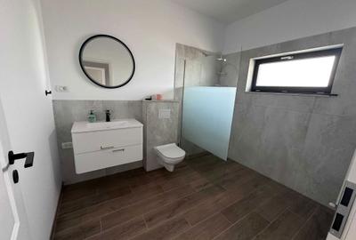 Casă cu 3 camere în Exterior Vest