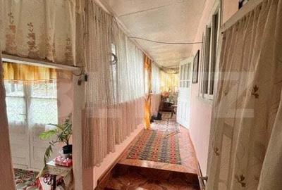 Casă cu 4 camere cu Teren 4600 Mp în Siret - 7