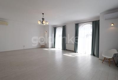 Vila cu finisaje moderne in complex rezidential - 3