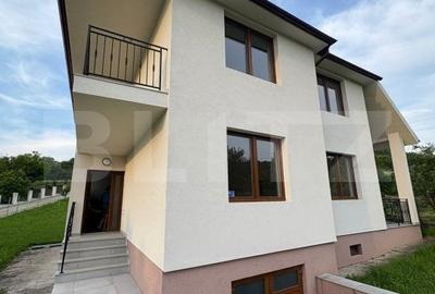 Casa de vanzare, cu 4 camere, 180 mp, zona strazii Ghinzii