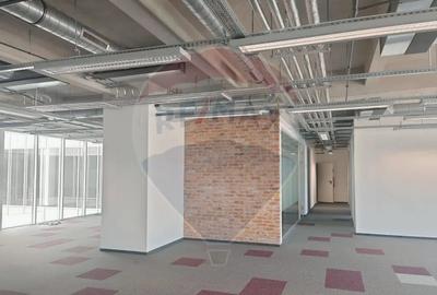 Spațiu comercial, de 414 mp, în Gară - 4