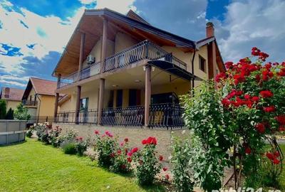 Casă cu 4 camere cu Teren 435 Mp în Micești
