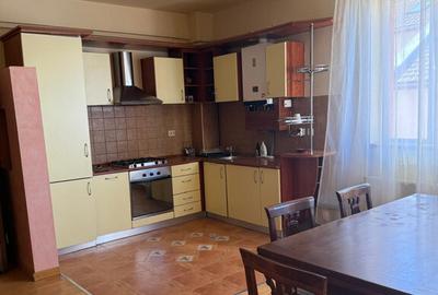 Apartament 3 camere zona balcescu str. romulus