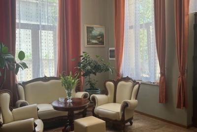 Casă cu 5 camere cu Teren 628 Mp în Titulescu - 4