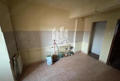 Apartament cu 4 camere semidecomandat în Central - 3