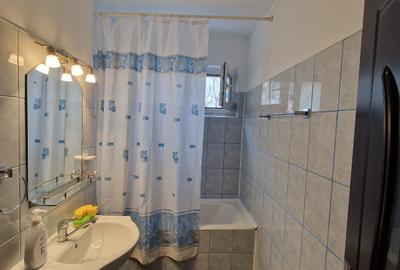 Se ofera spre inchiriere un apartament cu 2 camere, aflat intr-un bloc din zona - 9