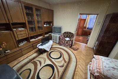 Casă cu 3 camere cu Teren 2078 Mp în Cuvin - 1