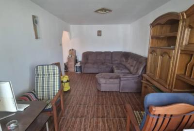 Apartament cu 3 camere decomandat în Central - 2