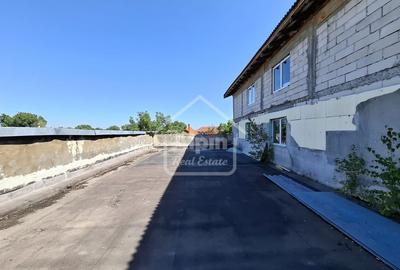 Casă individuală cu 10 camere cu Canalizare în Central - 16