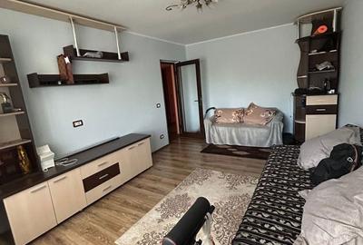 Apartament cu 3 camere decomandat în Central - 8