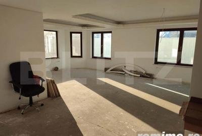 Casa individuala semifinisata, 2000mp teren, zona centrala Radauti - 2